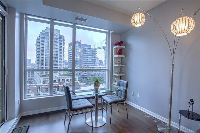 820 - 628 Fleet St, Condo with 1 bedrooms, 1 bathrooms and 1 parking in Toronto ON | Image 3