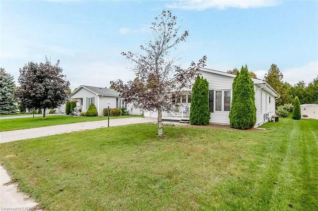 31 St James Place, House detached with 2 bedrooms, 2 bathrooms and 3 parking in Wasaga Beach ON | Image 5