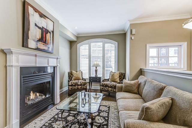 23 Leaves Terr, House attached with 3 bedrooms, 3 bathrooms and 2 parking in Toronto ON | Image 36