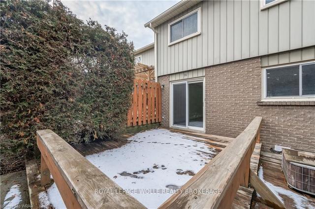 51 Paulander Dr, Townhouse with 3 bedrooms, 2 bathrooms and 2 parking in Kitchener ON | Image 25
