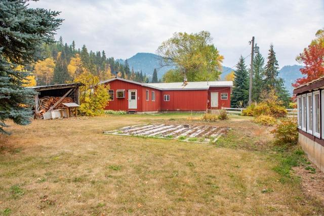 120 Rosebud Lake Road, House detached with 2 bedrooms, 1 bathrooms and null parking in Central Kootenay G BC | Image 85