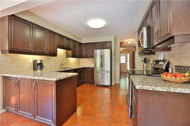 4045 Loyalist Dr, House detached with 4 bedrooms, 3 bathrooms and 3 parking in Mississauga ON | Image 6