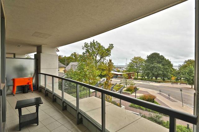 115 - 11 Bronte Rd, Condo with 2 bedrooms, 3 bathrooms and 1 parking in Oakville ON | Image 19