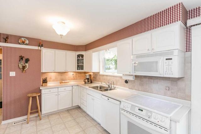 2134 Forbes Rd, House detached with 3 bedrooms, 2 bathrooms and 5 parking in Springwater ON | Image 6