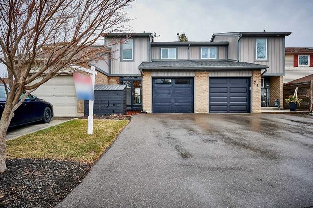 73 Gilmore Dr, House attached with 3 bedrooms, 2 bathrooms and 2 parking in Brampton ON | Image 1