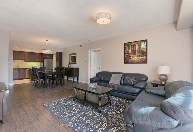 119 - 121 Woodbridge Ave, Condo with 2 bedrooms, 2 bathrooms and 1 parking in Vaughan ON | Image 3