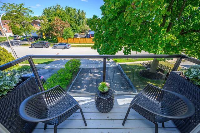 2154 Fairchild Blvd, House detached with 4 bedrooms, 2 bathrooms and 4 parking in Burlington ON | Image 6
