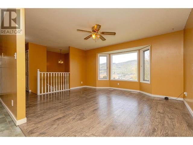 4204 Westview Drive, House detached with 5 bedrooms, 2 bathrooms and 7 parking in Vernon BC | Image 3