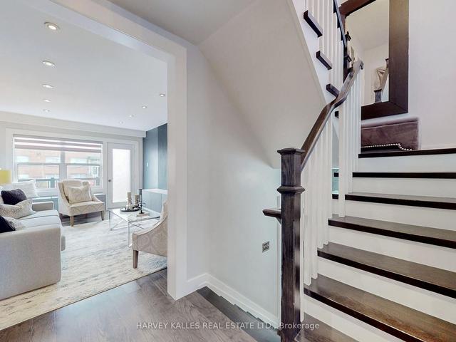 354 Westmount Ave, House semidetached with 3 bedrooms, 2 bathrooms and 4 parking in Toronto ON | Image 10