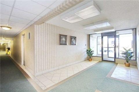 1001 - 18 Knightsbridge Rd, Condo with 3 bedrooms, 2 bathrooms and 1 parking in Brampton ON | Image 2