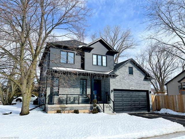 7099 Bonnie Street, House detached with 4 bedrooms, 2 bathrooms and 4 parking in Niagara Falls ON | Image 1
