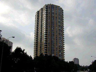 101 - 3 Concorde Pl, Condo with 1 bedrooms, 1 bathrooms and 1 parking in Toronto ON | Image 1