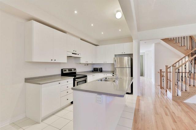 161 Harbord St, House attached with 3 bedrooms, 3 bathrooms and 3 parking in Markham ON | Image 13