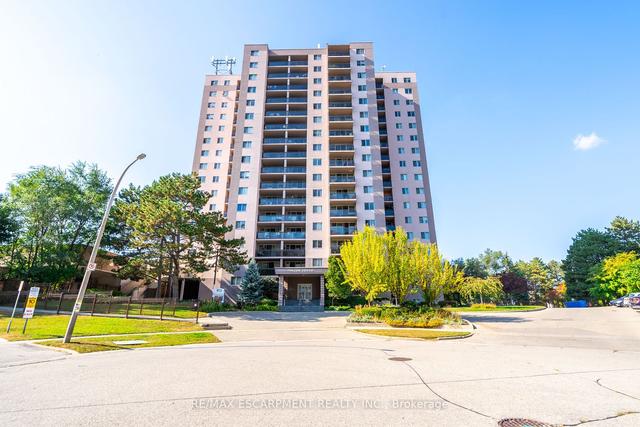 805 - 975 Warwick Crt, Condo with 1 bedrooms, 1 bathrooms and 1 parking in Burlington ON | Image 1