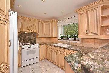 3659 Belvedere Cres, House detached with 4 bedrooms, 4 bathrooms and 6 parking in Mississauga ON | Image 5