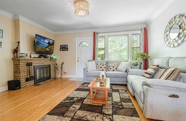 6 Roycrest Ave, House detached with 3 bedrooms, 2 bathrooms and 4 parking in Toronto ON | Image 32