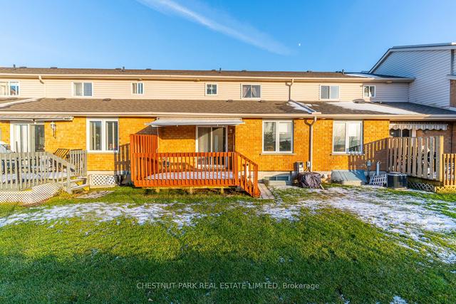 812 9th "A" Ave E, Townhouse with 3 bedrooms, 3 bathrooms and 4 parking in Owen Sound ON | Image 30