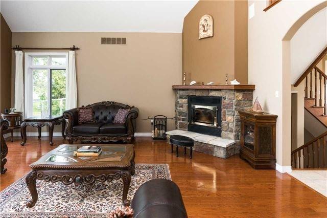 10 Earl Kennedy Rd, House detached with 4 bedrooms, 3 bathrooms and 6 parking in Kawartha Lakes ON | Image 10