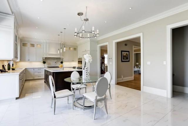 69 Chatelaine Dr, House detached with 6 bedrooms, 6 bathrooms and 16 parking in Markham ON | Image 2
