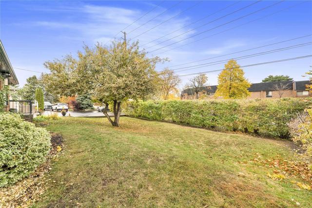 382 Third Line, House detached with 3 bedrooms, 2 bathrooms and 6 parking in Oakville ON | Image 23