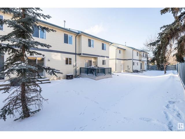 135 - 10909 106 St Nw Nw, House attached with 3 bedrooms, 1 bathrooms and 2 parking in Edmonton AB | Image 25
