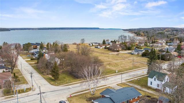 446 Isaac Street, House detached with 3 bedrooms, 2 bathrooms and 6 parking in South Bruce Peninsula ON | Image 22