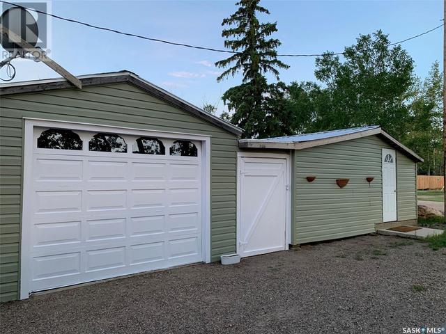 709 2nd Street, House detached with 2 bedrooms, 2 bathrooms and null parking in Chamberlain SK | Image 19