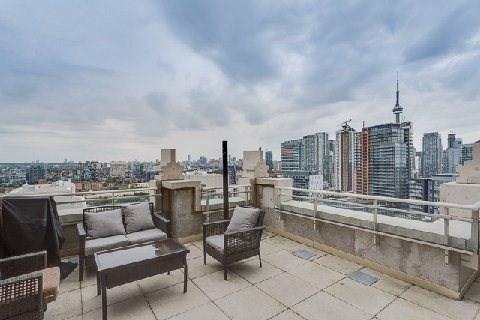 2002 - 628 Fleet St, Condo with 2 bedrooms, 2 bathrooms and 1 parking in Toronto ON | Image 1