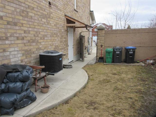 53 Youngestar Tr, House semidetached with 4 bedrooms, 4 bathrooms and 3 parking in Brampton ON | Image 23