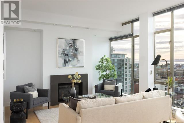 1502 - 760 Johnson St, Condo with 2 bedrooms, 2 bathrooms and 1 parking in Victoria BC | Image 8