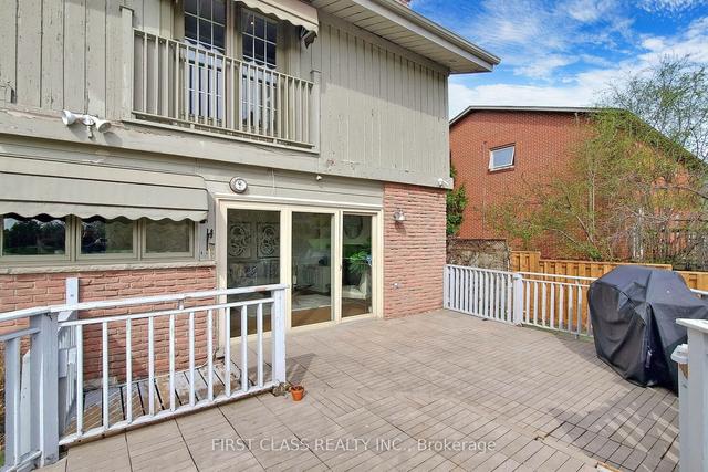 17 Bramble Dr, House detached with 3 bedrooms, 4 bathrooms and 4 parking in Toronto ON | Image 22