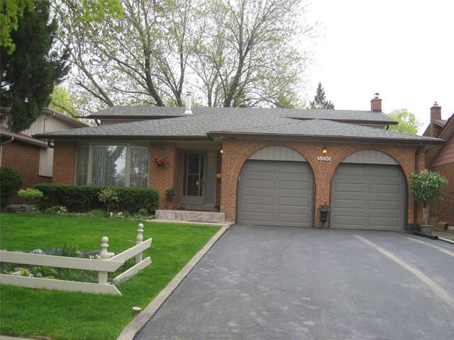 3356 Rhonda Valley, House detached with 4 bedrooms, 2 bathrooms and 4 parking in Mississauga ON | Image 1