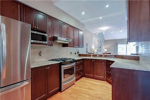 223 Chestnut Hill Cres, House attached with 2 bedrooms, 3 bathrooms and 3 parking in Kitchener ON | Image 5