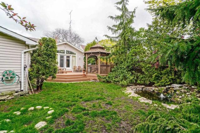 90 Delma Dr, House detached with 3 bedrooms, 1 bathrooms and 4 parking in Toronto ON | Image 35