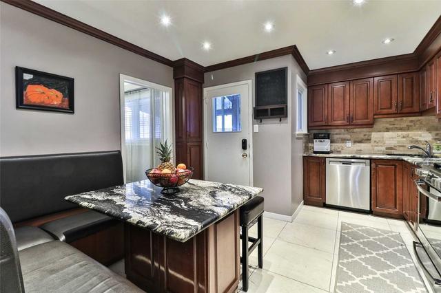 223 Edenbridge Dr, House detached with 3 bedrooms, 3 bathrooms and 6 parking in Toronto ON | Image 10