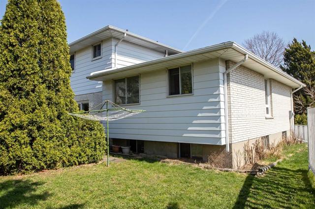 35 Jessica Dr, House detached with 3 bedrooms, 2 bathrooms and 6 parking in St. Catharines ON | Image 22