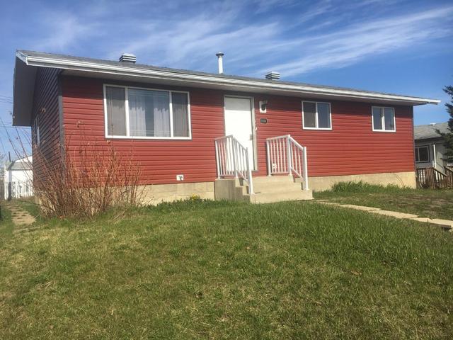 9904 105 Street, House detached with 3 bedrooms, 1 bathrooms and 2 parking in Mackenzie County AB | Image 28