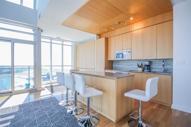 ph6 - 15 Iceboat Terr, Condo with 3 bedrooms, 4 bathrooms and 3 parking in Toronto ON | Image 2
