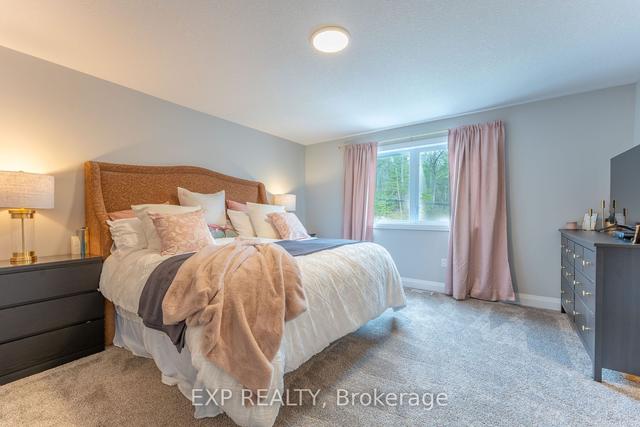 317 Edgehill Dr, House detached with 4 bedrooms, 3 bathrooms and 3.5 parking in Barrie ON | Image 17