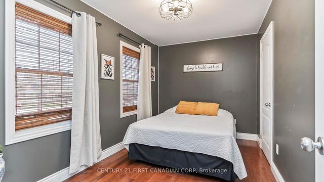 108 Main St, House detached with 2 bedrooms, 2 bathrooms and 12 parking in Southwest Middlesex ON | Image 9
