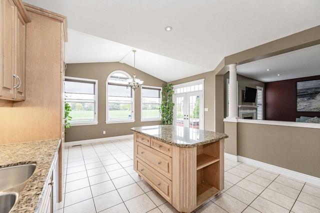170 Hawkswood Dr, House detached with 3 bedrooms, 4 bathrooms and 4 parking in Kitchener ON | Image 3