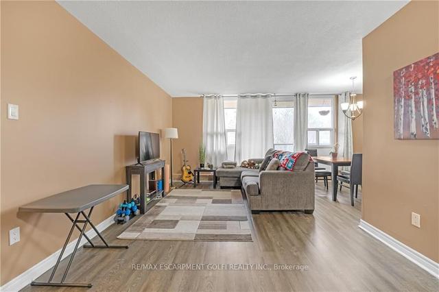 402 - 1966 Main St W, Condo with 3 bedrooms, 2 bathrooms and 1 parking in Hamilton ON | Image 30