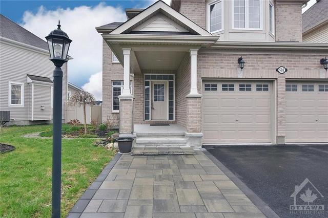 502 Pinawa Circle, House detached with 4 bedrooms, 4 bathrooms and 4 parking in Ottawa ON | Image 2