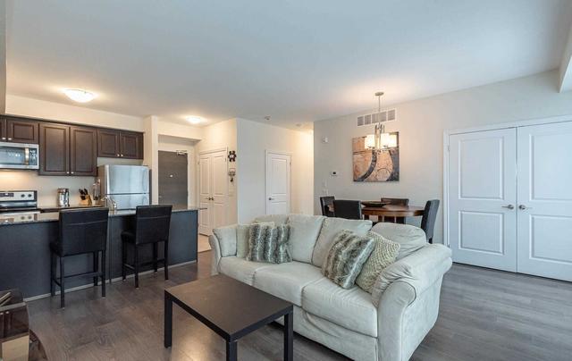 308 - 2375 Bronte Rd, Townhouse with 2 bedrooms, 2 bathrooms and 2 parking in Oakville ON | Image 3