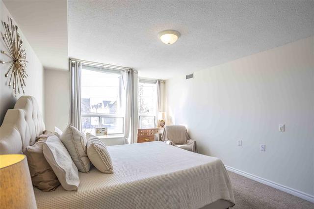 304 - 4640 Kimbermount Ave, Condo with 2 bedrooms, 2 bathrooms and 1 parking in Mississauga ON | Image 13