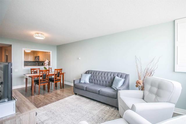 lp11 - 2466 Eglinton Ave E, Condo with 2 bedrooms, 2 bathrooms and 1 parking in Toronto ON | Image 2