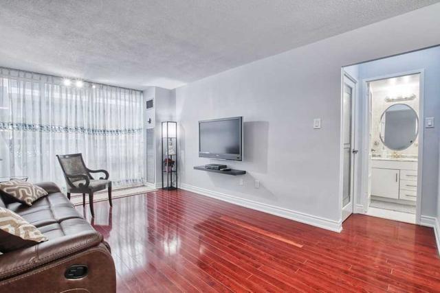 234 - 364 The East Mall, Townhouse with 3 bedrooms, 3 bathrooms and 1 parking in Toronto ON | Image 13