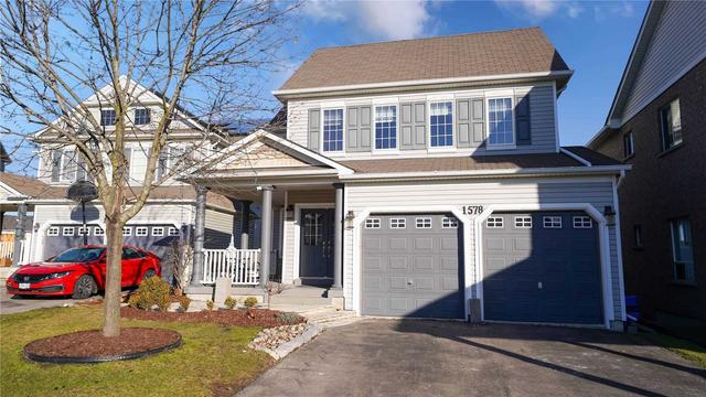 1578 Docking Crt, House detached with 4 bedrooms, 4 bathrooms and 7 parking in Oshawa ON | Image 12