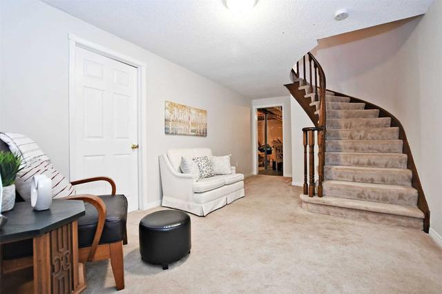 360 Kennedy St W, House detached with 4 bedrooms, 3 bathrooms and 4 parking in Aurora ON | Image 24