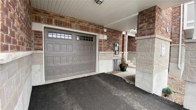982 Balsam Crt, House attached with 3 bedrooms, 3 bathrooms and 2 parking in Milton ON | Image 12